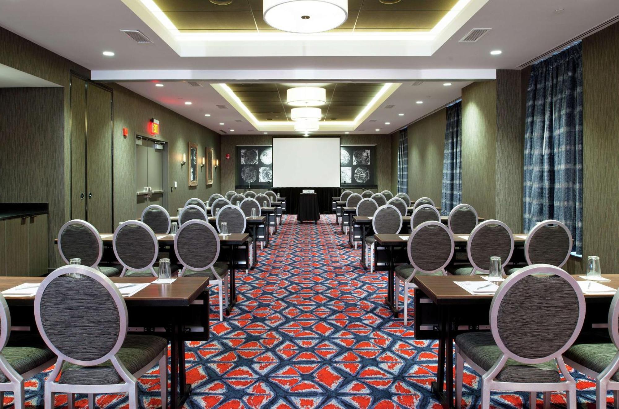 Hilton Garden Inn Pittsburgh Downtown Экстерьер фото